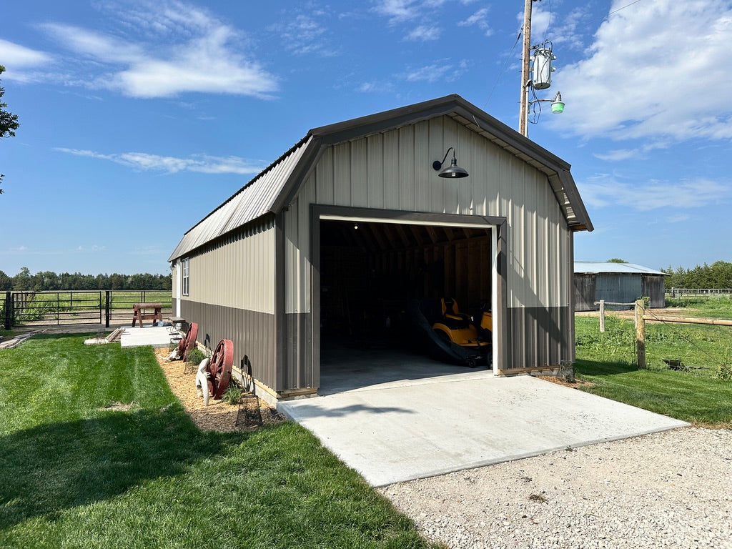 Lofted Garage ★ Tack Room ★ Bullsh**ter Room