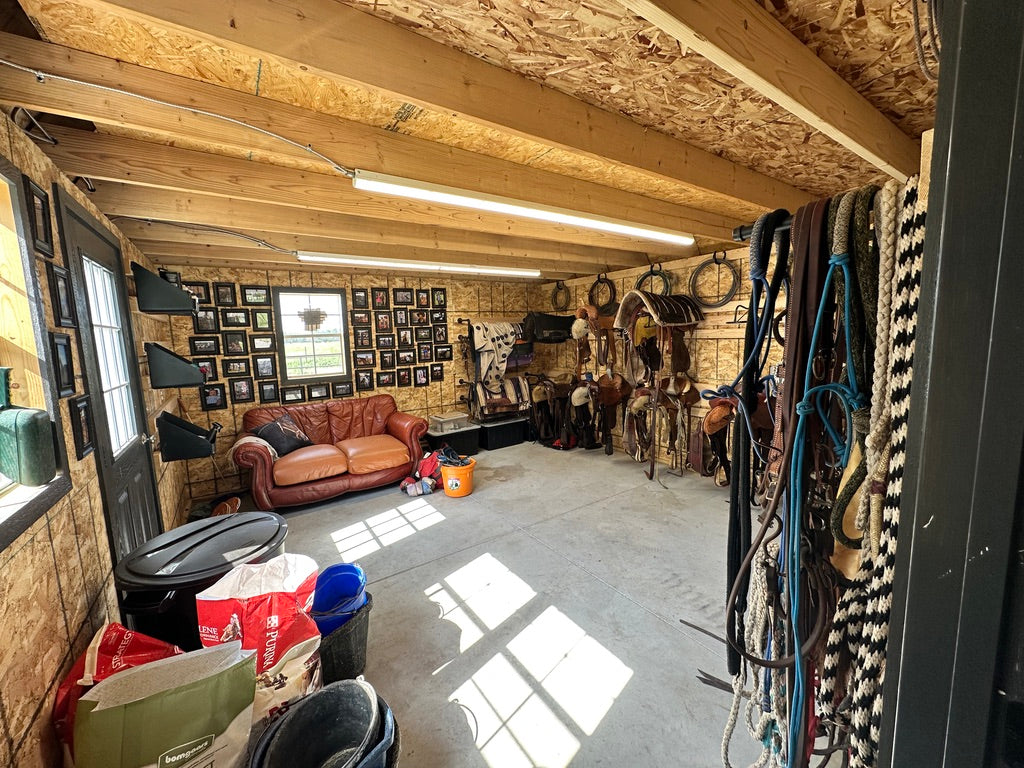 Lofted Garage ★ Tack Room ★ Bullsh**ter Room