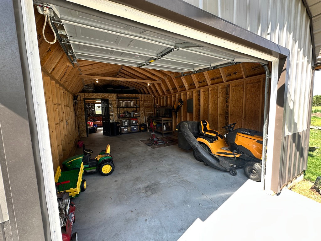 Lofted Garage ★ Tack Room ★ Bullsh**ter Room