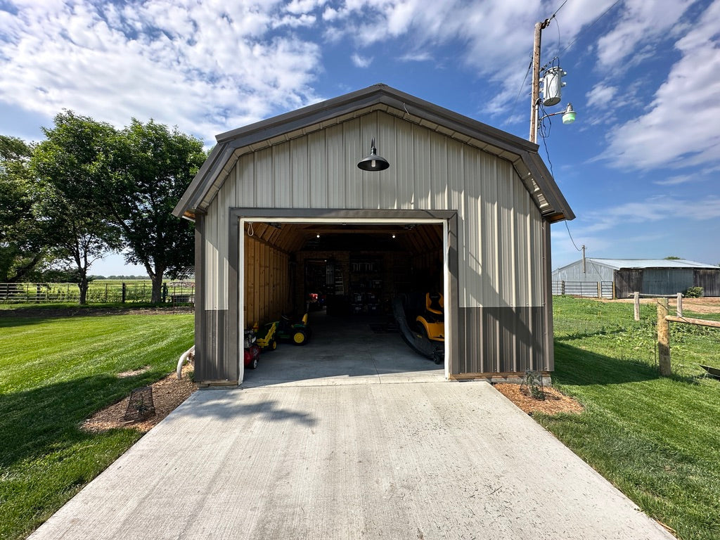 Lofted Garage ★ Tack Room ★ Bullsh**ter Room