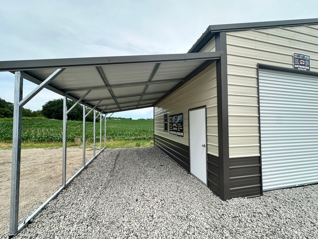 ☆ Garage Hanger　　　　　　　　　　　　　　　　【再入荷/ラスト】 42x25x12'/10' Steel Garage with Carport - Yutan, NE - NE Sheds