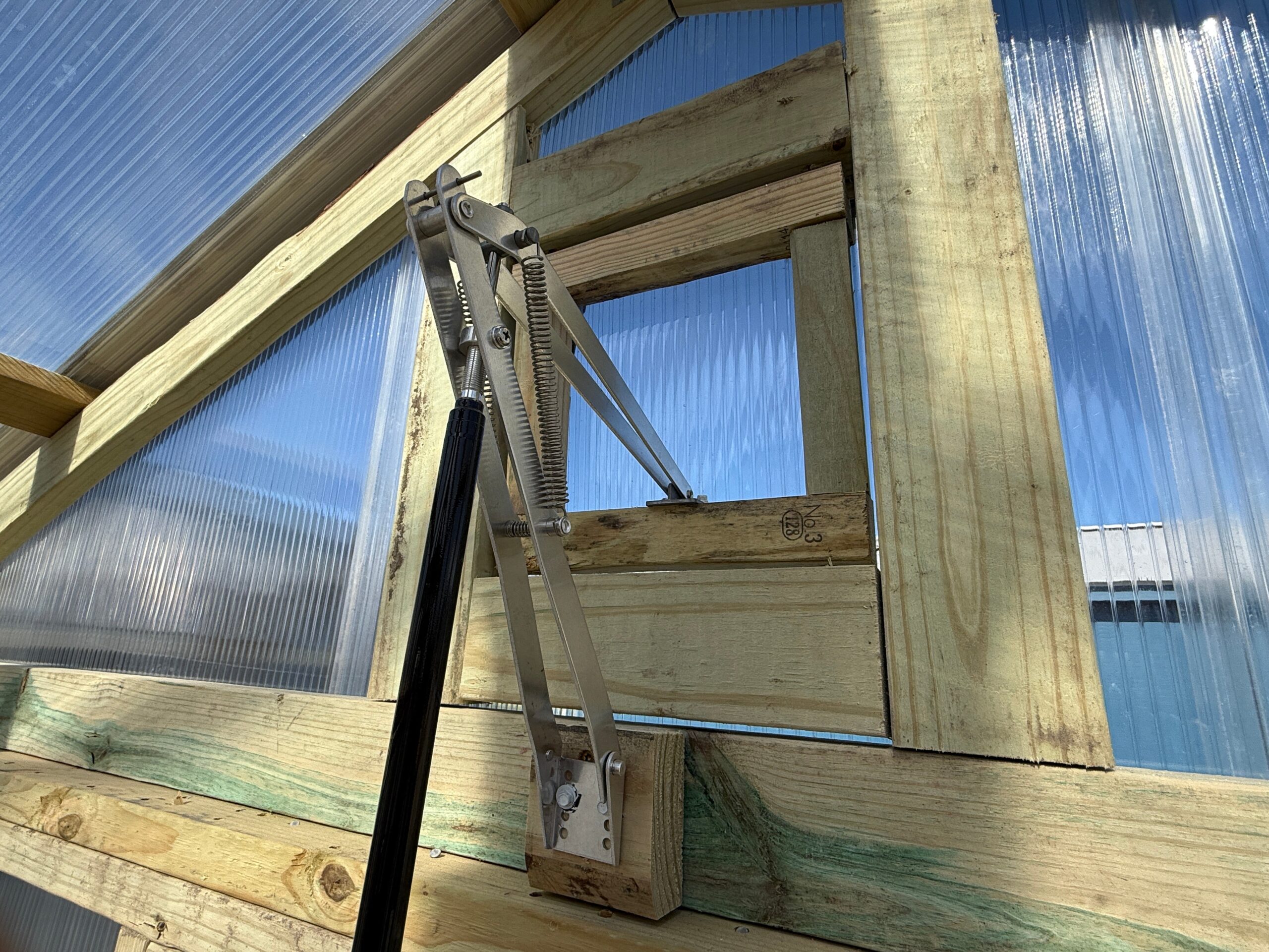 10x16 Greenhouse - Hampton, NE - Image 8